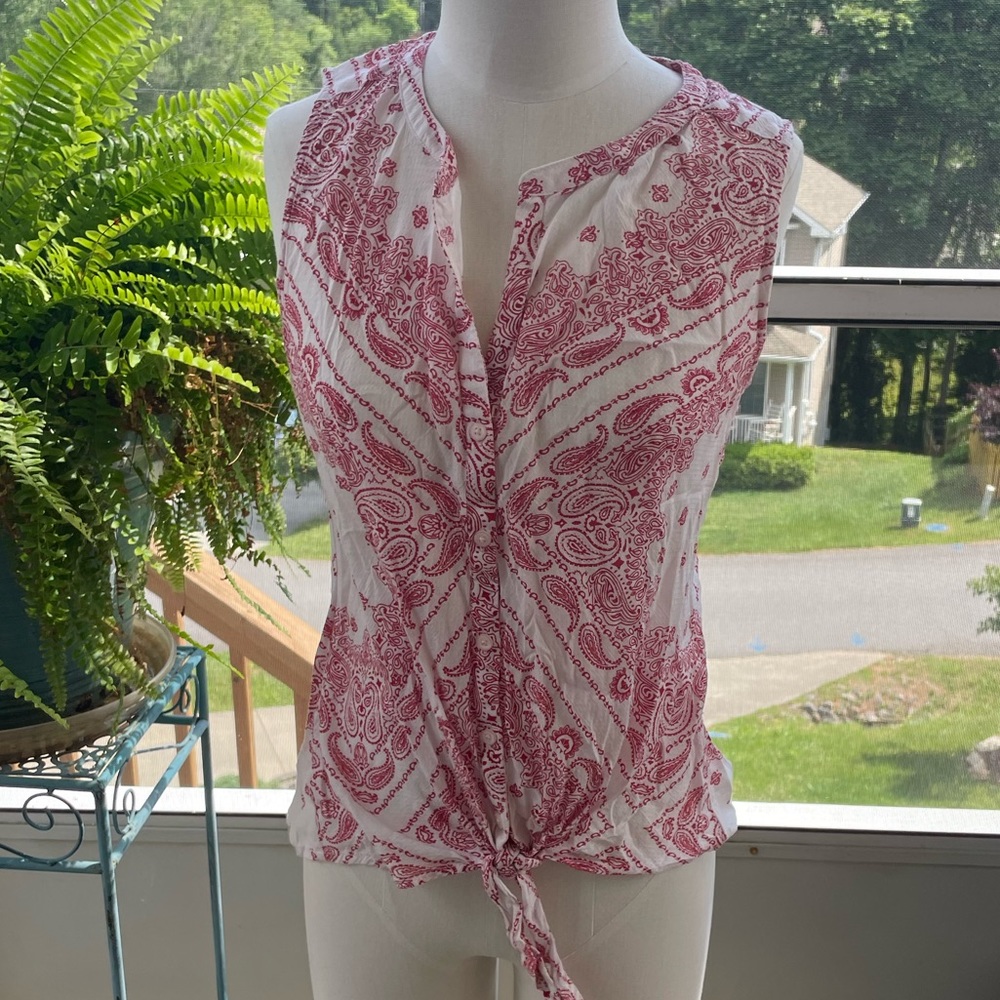 Red Paisley Bandana Print Sleeveless Top